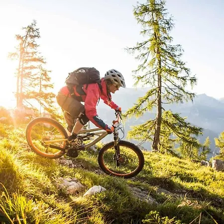 Lakeside Luxury Apartament