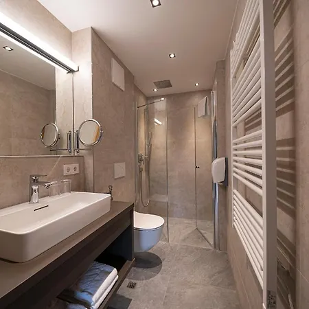 Lakeside Luxury Apartamento