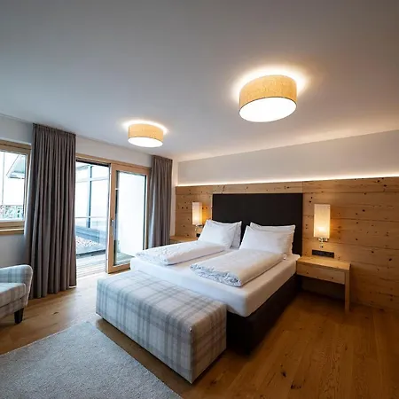 Apartment Lakeside Luxury Zell am See