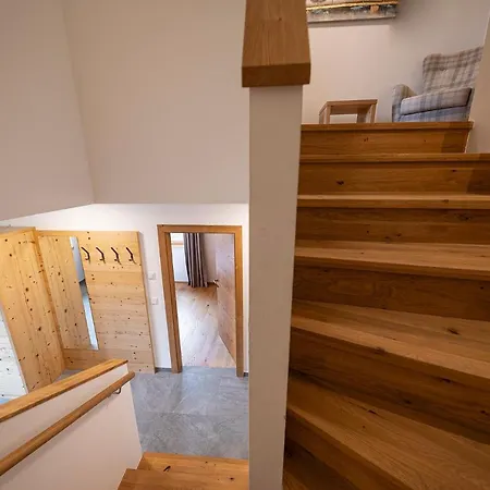 Lakeside Luxury Apartament