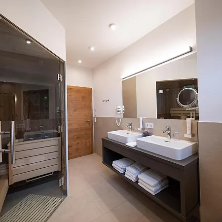 Lakeside Luxury * Zell am See