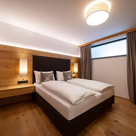 Lakeside Luxury Apartamento