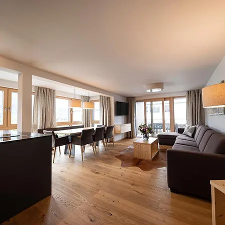 Apartment Lakeside Luxury