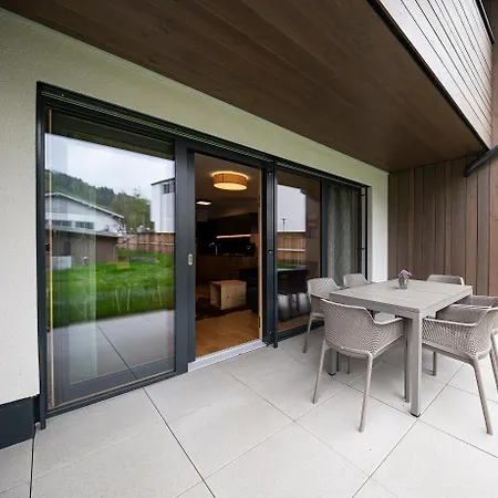 Lakeside Luxury Zell am See